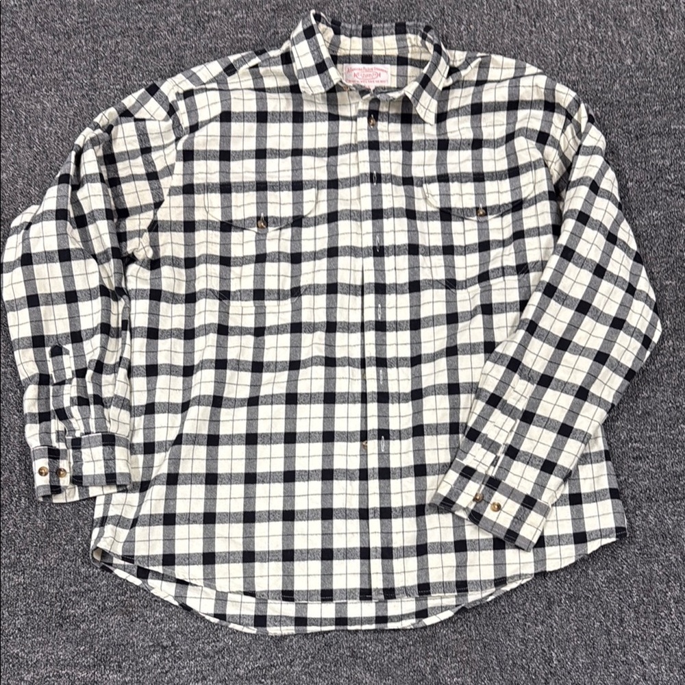 Filson mens Black and White Checkered Shirt